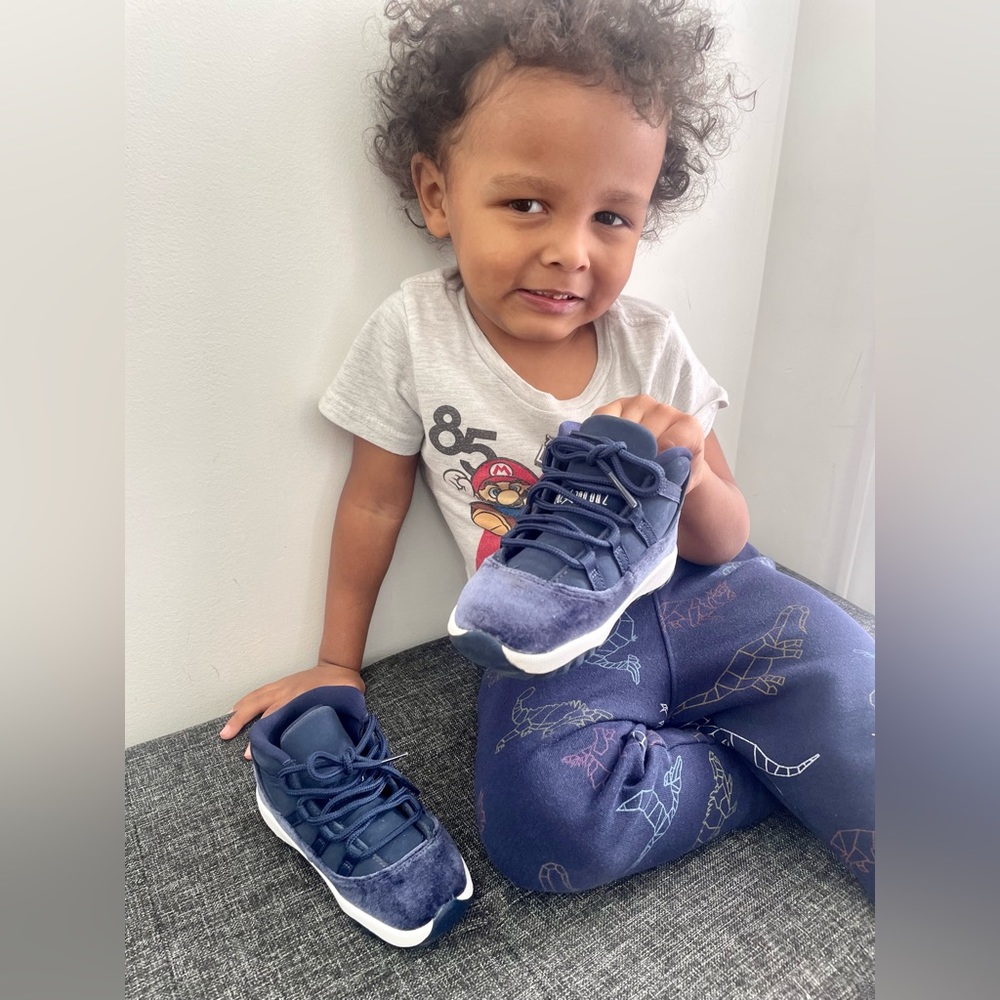 Toddler jordan sneakers